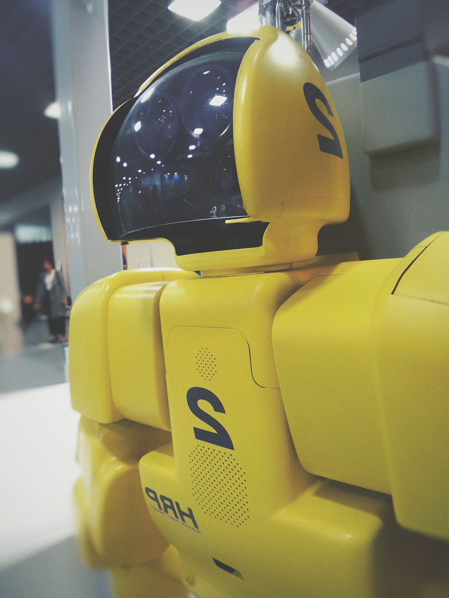 yellow and black robot toy