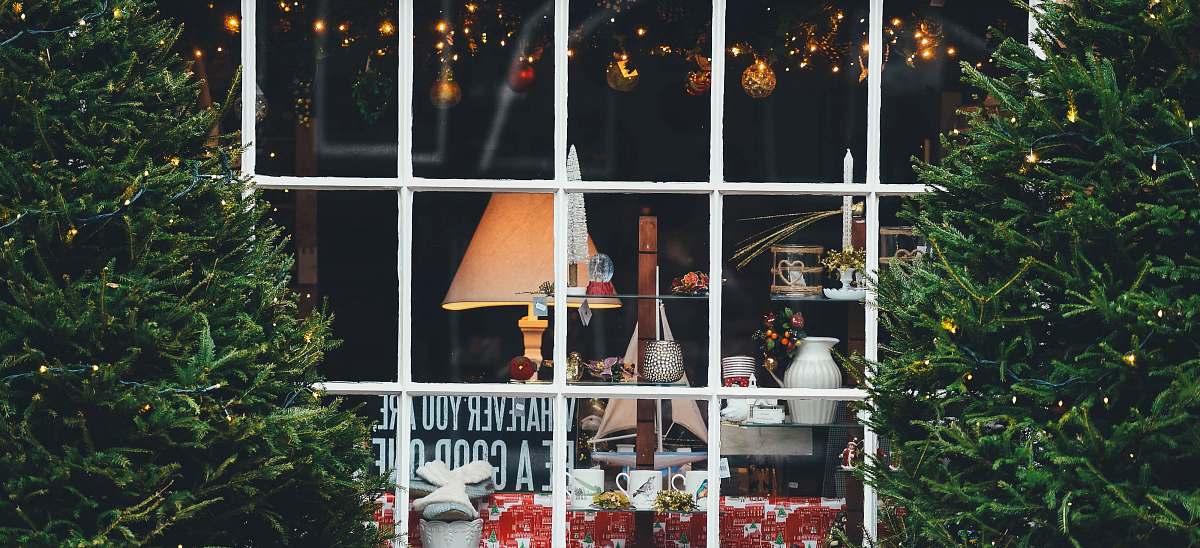shop  window
