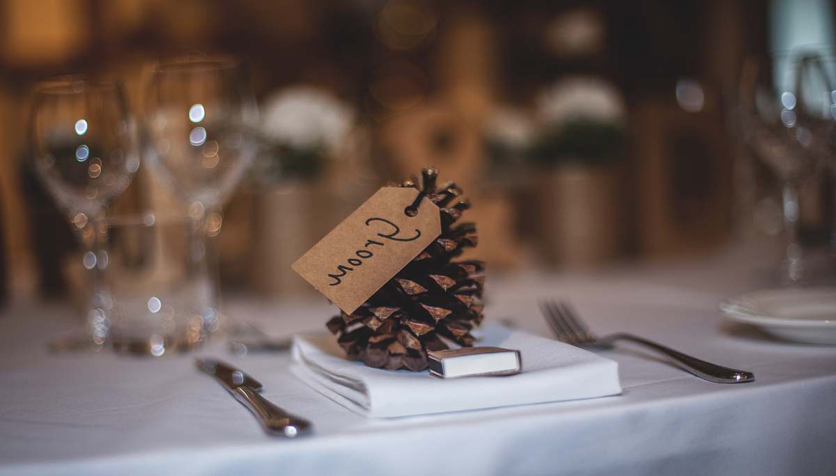 decor groom pine coan decoration