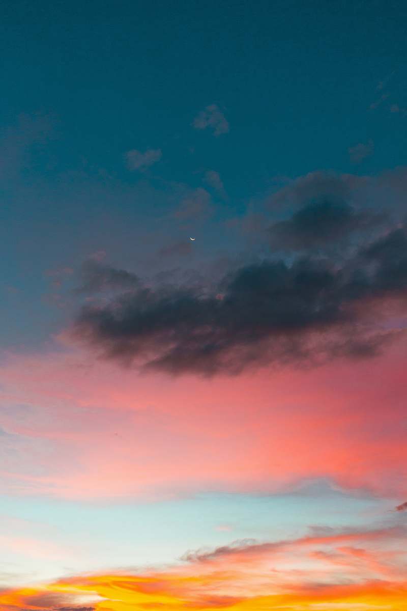 sky moon near gray and blue sky sunrise