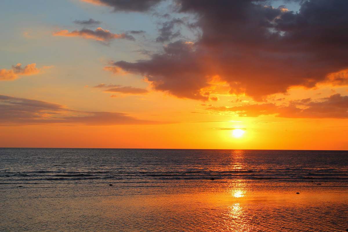 nature sunset at sea outdoors