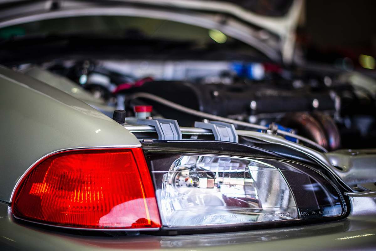 automobile vehicle headlight transportation