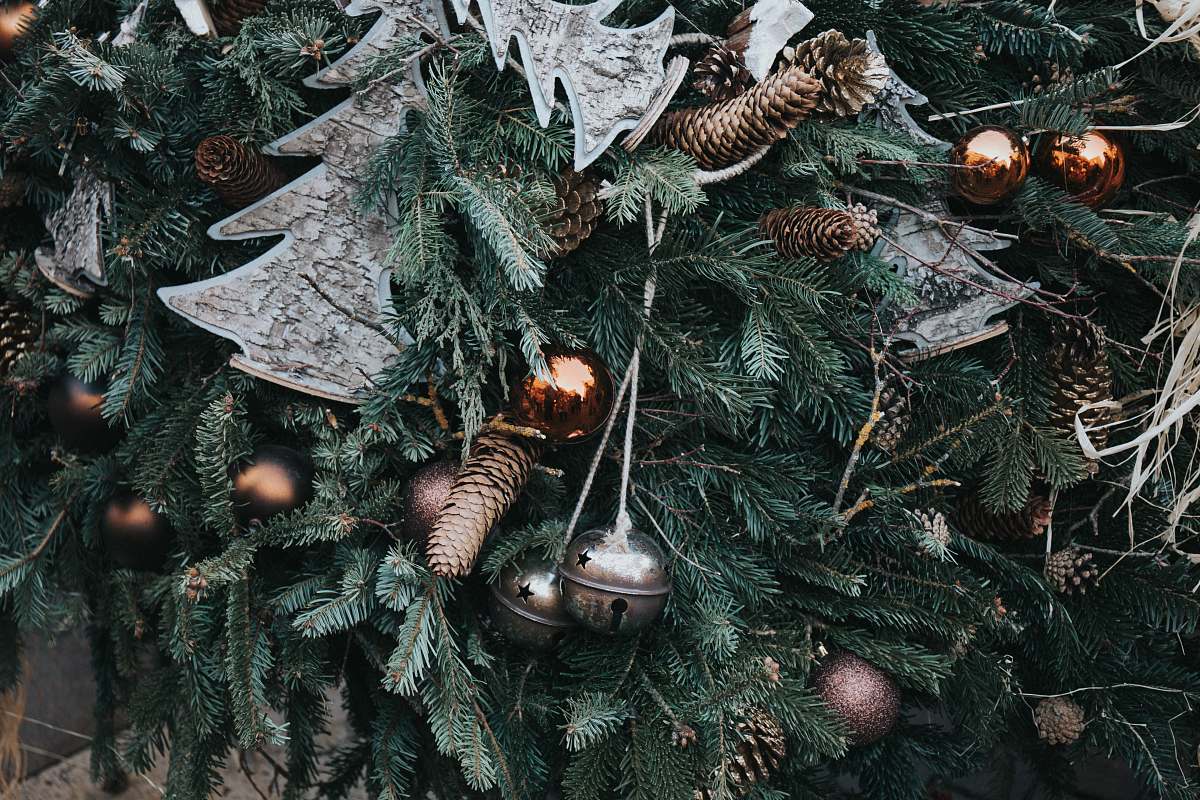 tree Christmas tree with baubles and pine cones festive