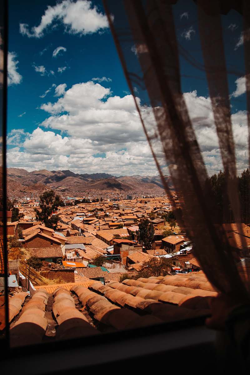roof brown house during daytime cusco
