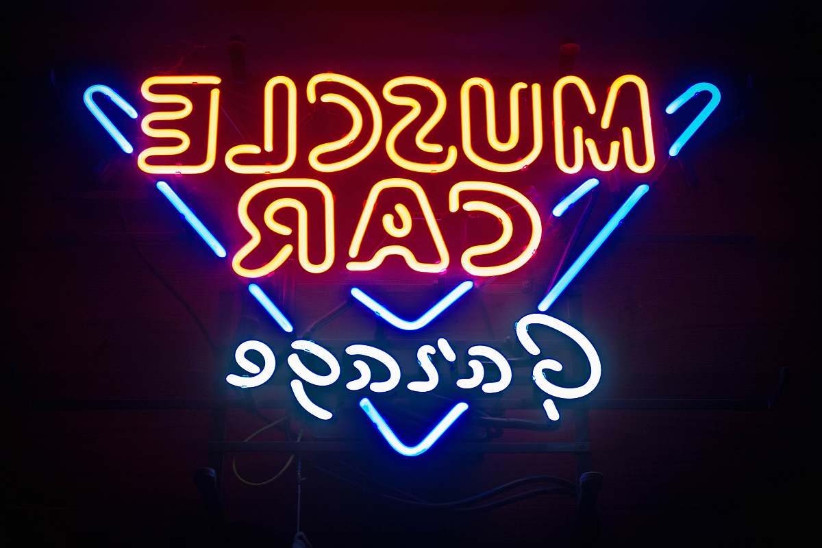  turned on Muscle Car Garage neon light signage 
