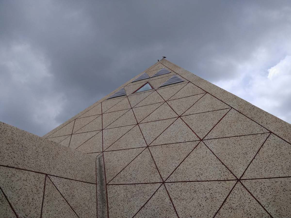 architecture brown concrete building pyramid