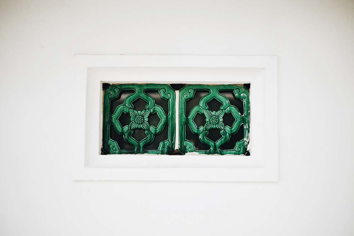 oriental green wooden window pattern