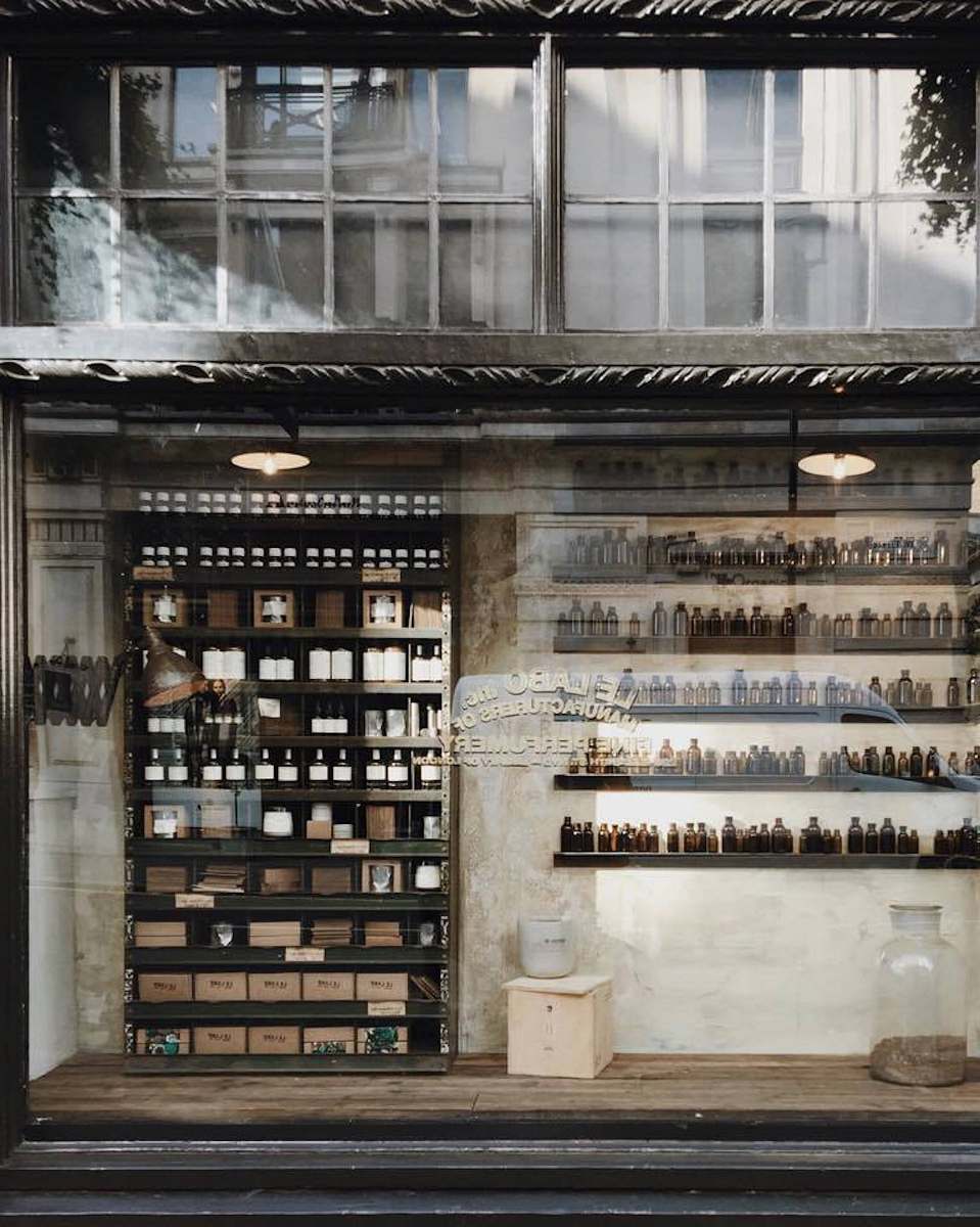 shop photo of Le Laro store bottles
