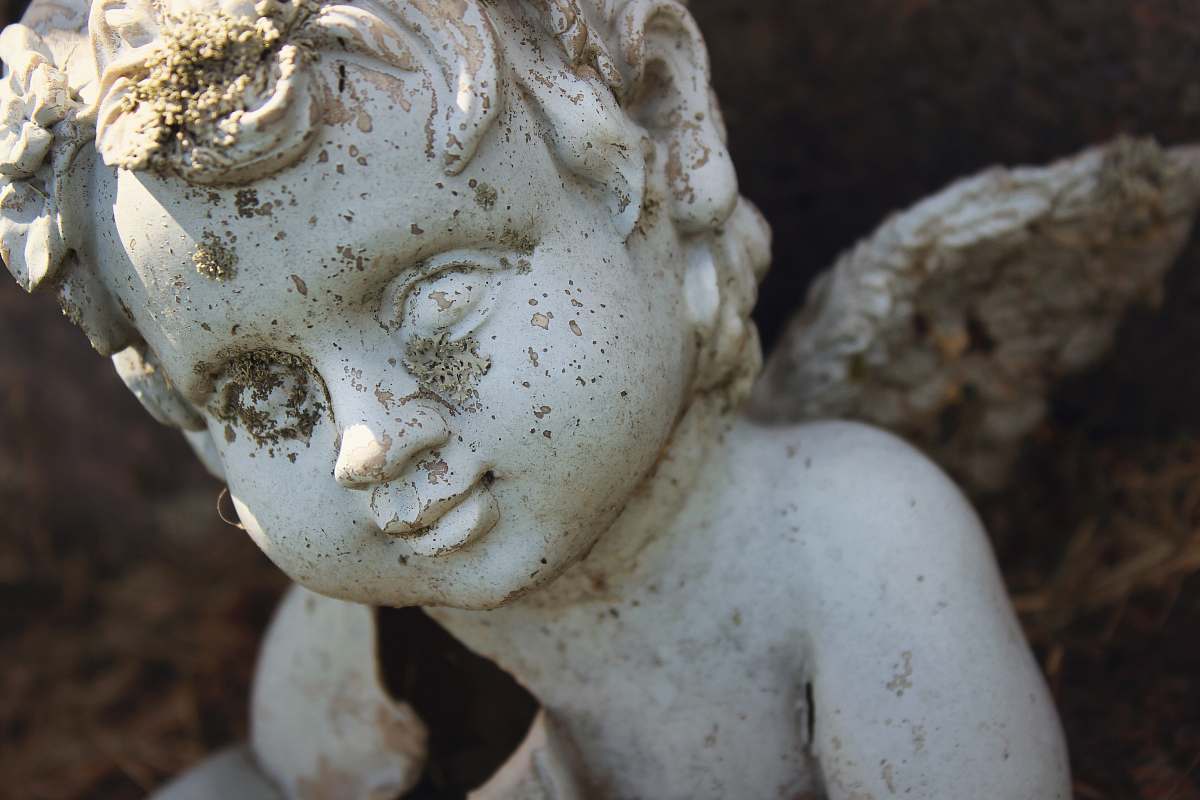 statue angel concrete statue sculpture