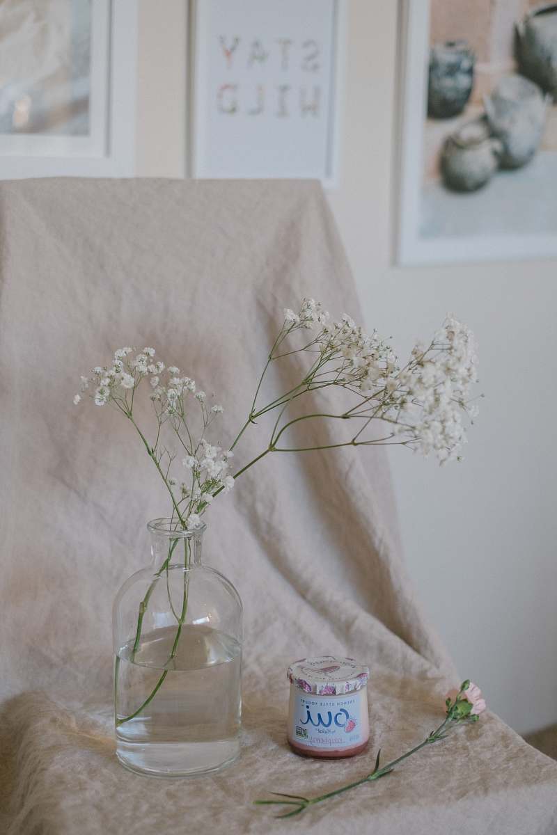 vase  flower arrangement