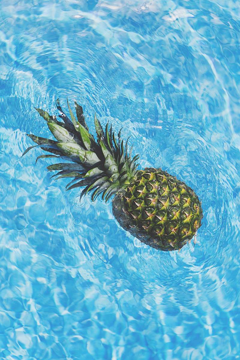 water pineapple in water pineapple