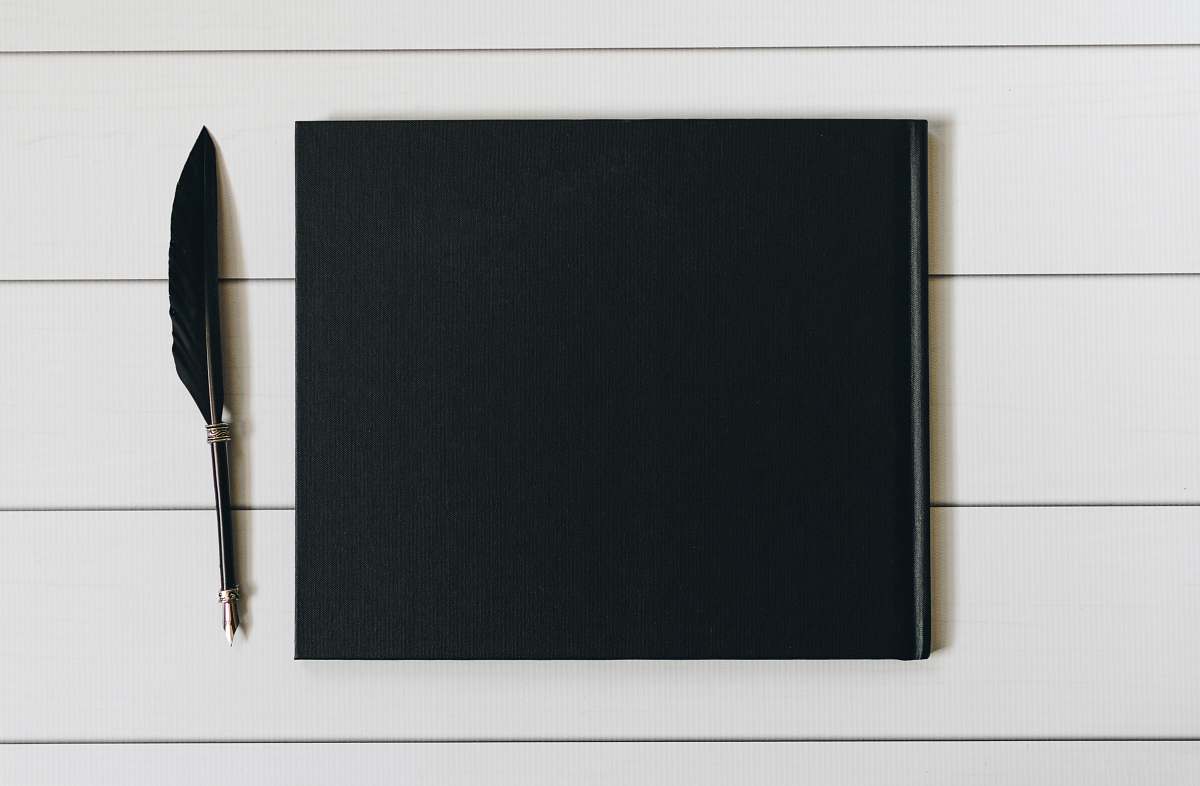 pen black book with pen transportation