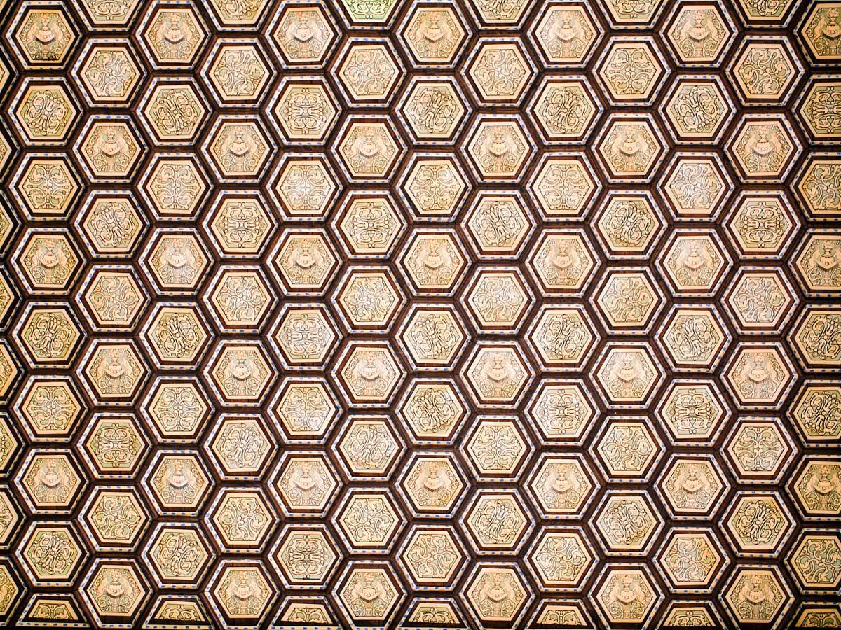 rug  honeycomb