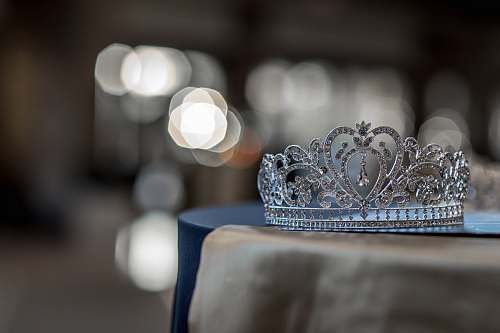 bling silver-colored crown mandeville