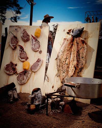 wood two varieties of cooked meats praça escoteiro aldo chioratto