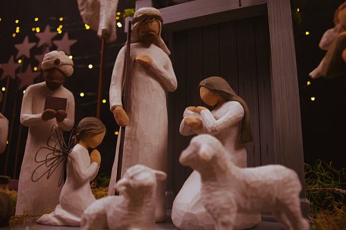 The Nativity set figurine