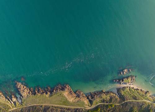 quimiac aerial photography of body of water mesquer