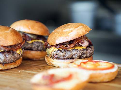 burger low-angle of burgers bread