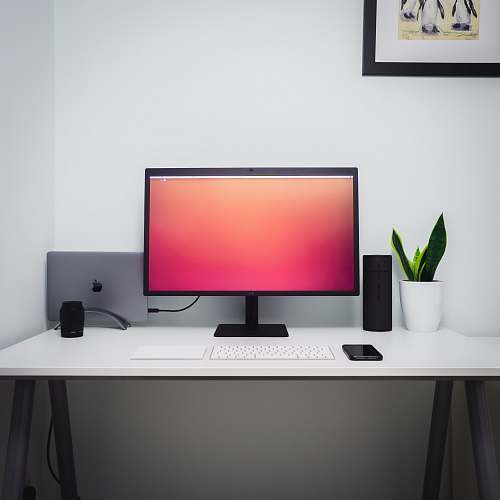 table flat screen monitor desk