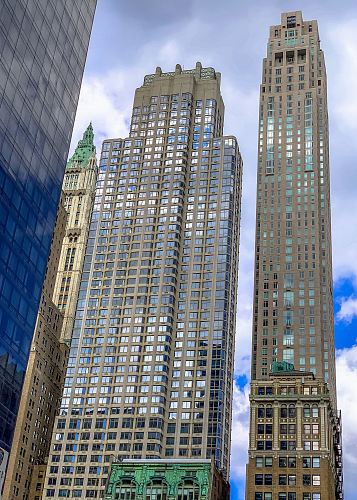 brown high-rise building