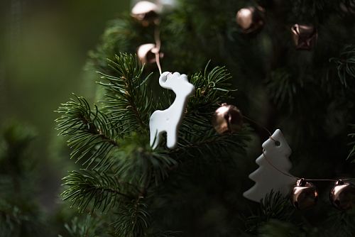 white deer Christmas tree decoration