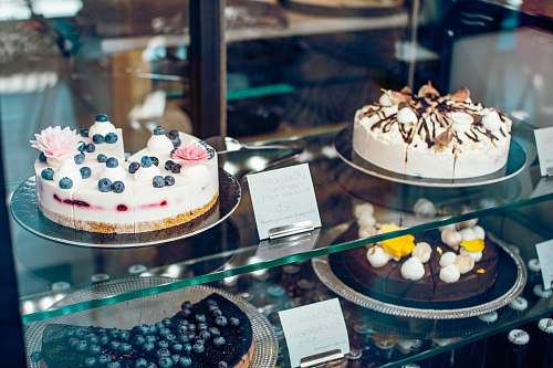 shop round baked cakes birthday cake