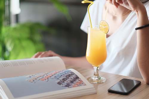 juice photo of full footed glass glass