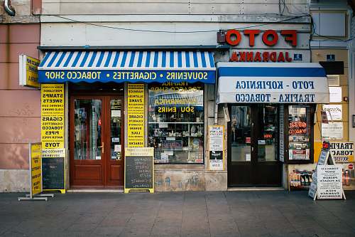 door Foto Jadranka store deli