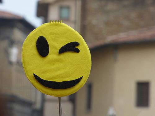 shallow focus photography of yellow emoji