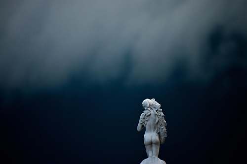 sculpture statue of woman greece