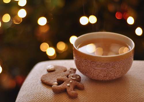 biscuit gingerbread near bowl with liquid gingerbread