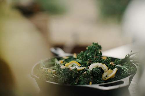 vegetable bowl of salad broccoli