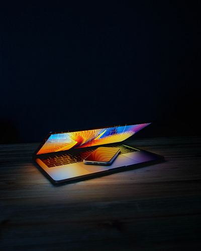 iPhone on MacBook Pro