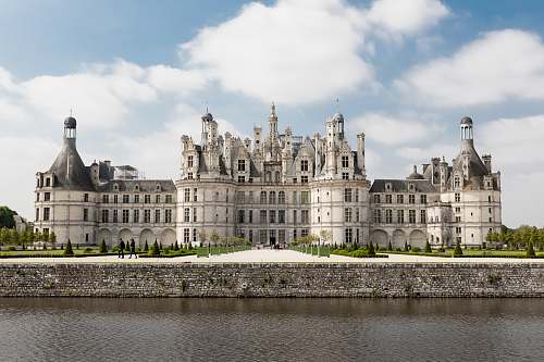 building landscape photo of white and brown castle castle