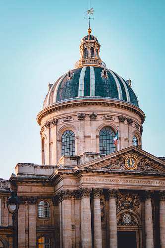 building photo of brown and gray stone wall building dome