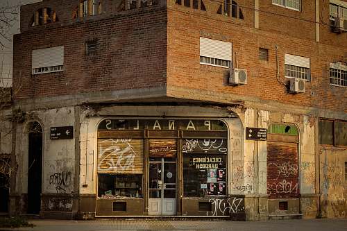 building Panales storefront during daytime shop