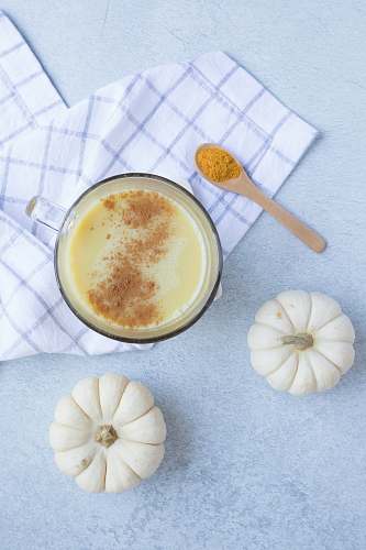 custard  cutlery