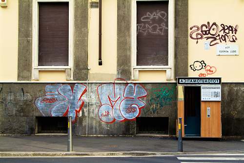 graffiti graffiti on wall florence