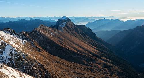 mountain landscape of mountain under blue sky landscape