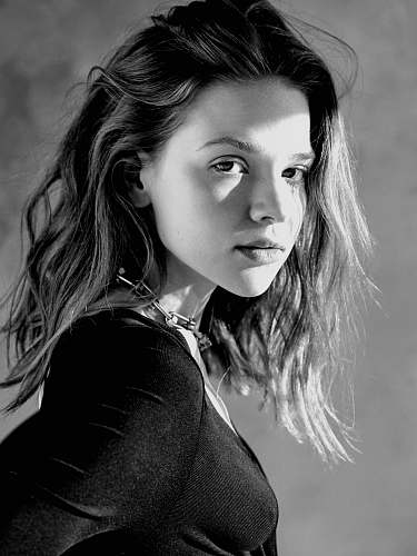 human grasyscale photo of woman face