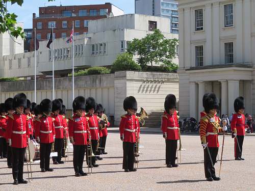 person soldiers near building during daytime military
