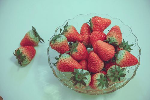 bowl of strawberries