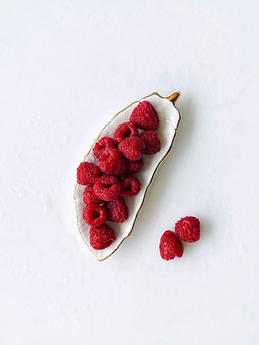 pile o lychee fruits