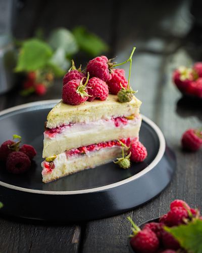 raspberry cake