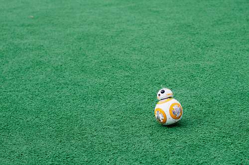 bb-8 BB-8 on green grass field cool wallpapers