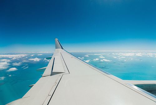 airliner turbulent wing
