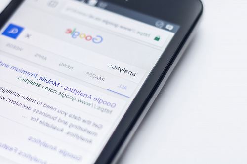 smartphone showing Google site