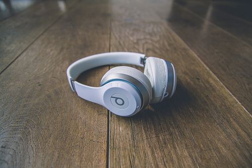 white Beats by Dr. Dre wireless headphones