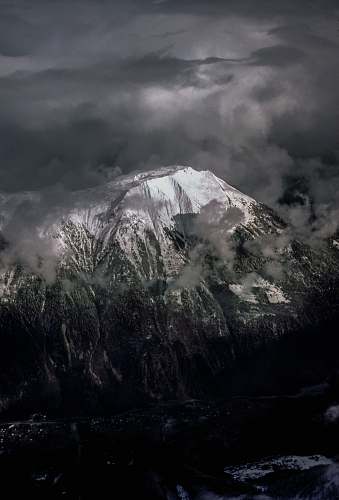 mountain mountain during winter iphone backgrounds