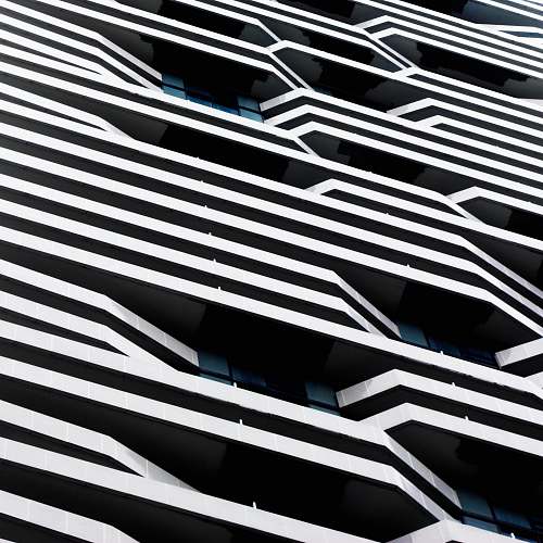 toronto worm's eye view of building building